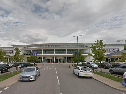 Shopping centre ‘closed after travellers descend on site’