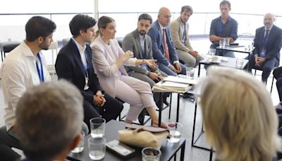 Encuentro de la presidenta de les Illes Balears, Marga Prohens, con empresarios en el Foro del Mediterráneo