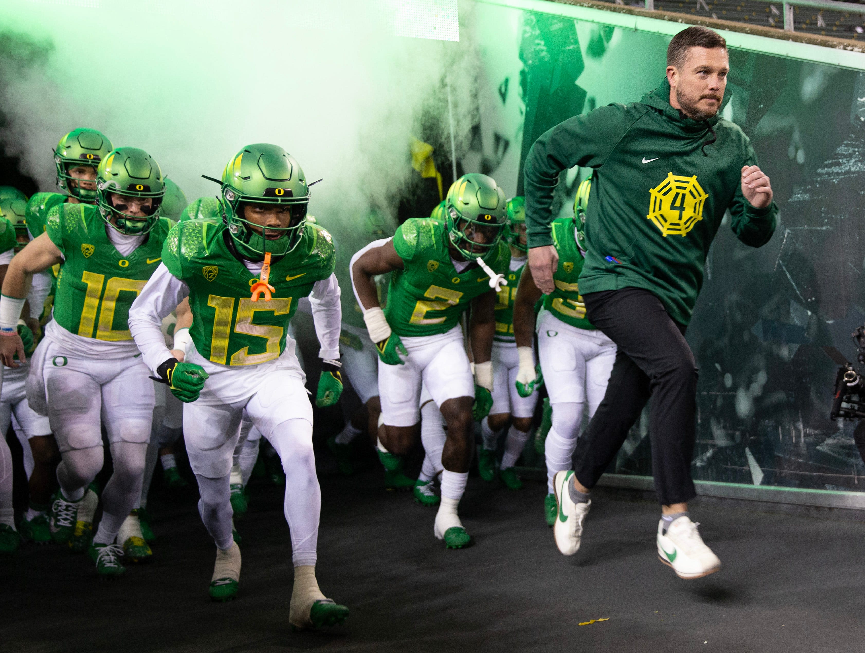 Oregon football viewed as title contenders: Where Ducks rank preseason US LBM Coaches Poll