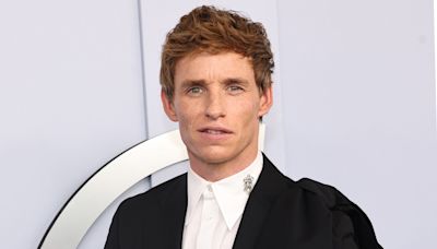 Eddie Redmayne Is a Literal Gift to 2024 Tony Awards as He Hits Carpet Solo in Giant Bow-Adorned Jacket