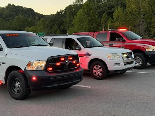 Manhunt underway for suspect in Kentucky mass shooting near highway