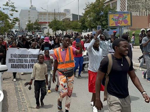 Angola: Lei das ONG continua na gaveta – DW – 23/06/2024