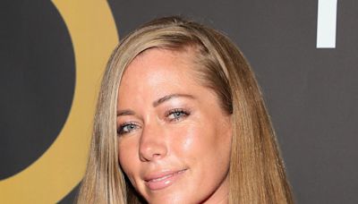 Kendra Wilkinson Shares Rare Family Photo With Kids Hank and Alijah