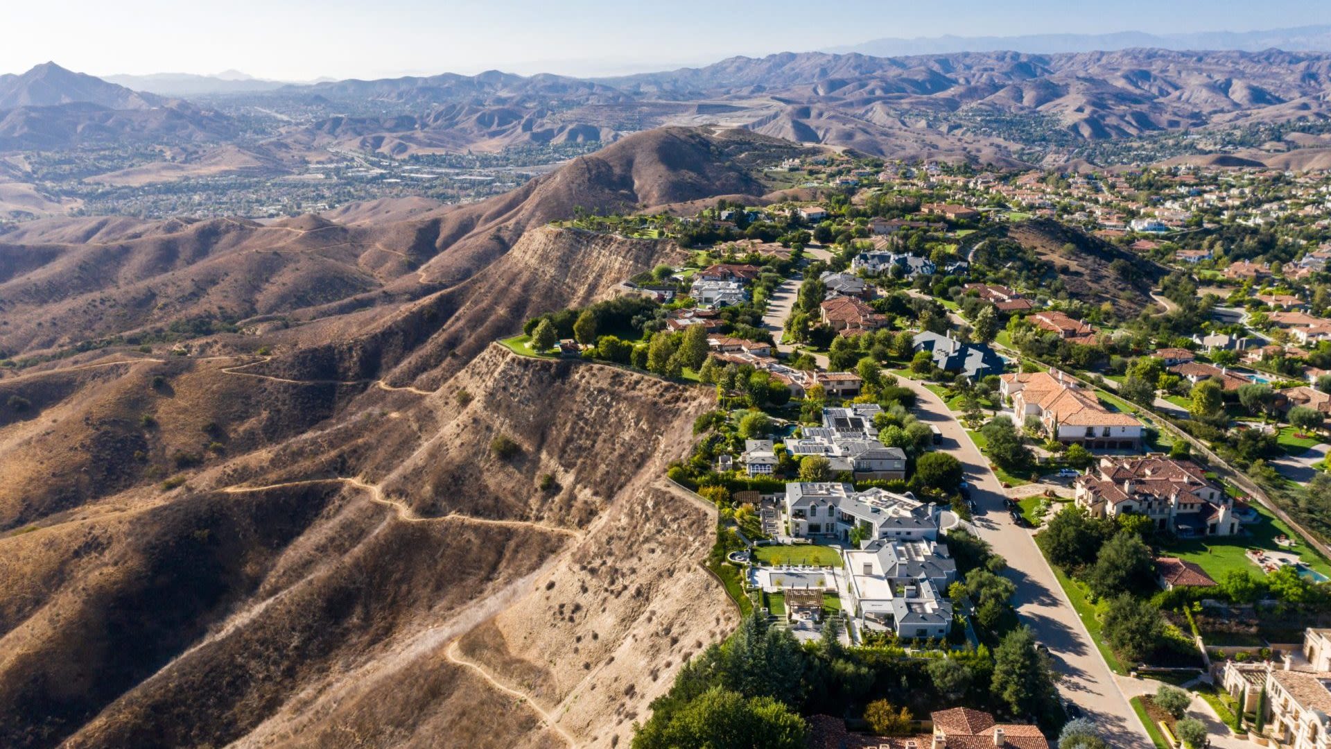 These Are America’s Wealthiest Suburbs