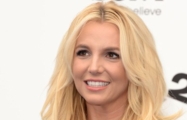 Britney Spears Deletes Post Slamming Halsey’s ‘Lucky’ Music Video and Says: ‘That Was Not Me on My Phone! I Love...