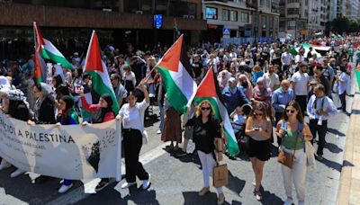 Cientos de personas marchan en València por Palestina al grito de 'boicot a Israel'