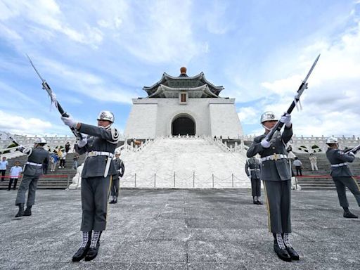 自由開講》從「年輕的喝采」到「Let\'s Go」：國軍文宣的進化與時代精神 - 自由評論網