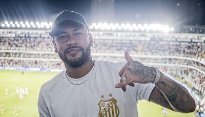 A ocho meses del nacimiento de su hija Mavie, Neymar fue nuevamente padre y presentó a Helena