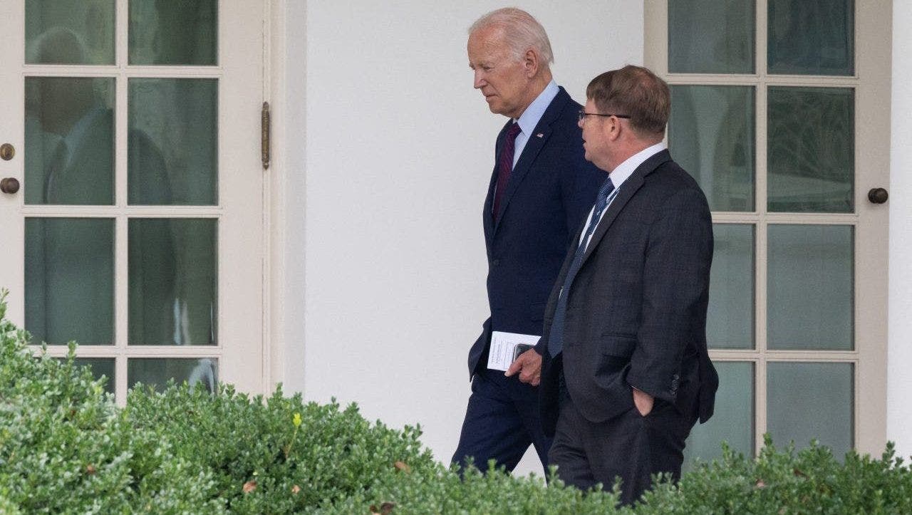 Parkinson's disease specialist met with President Biden's physician in White House