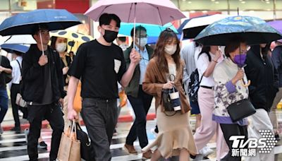 梅雨鋒面報到！雨彈還沒完 「這天起」雷雨炸全台