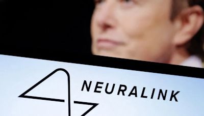 Elon Musk confirmó con éxito el segundo implante de un chip cerebral a un humano con discapacidad