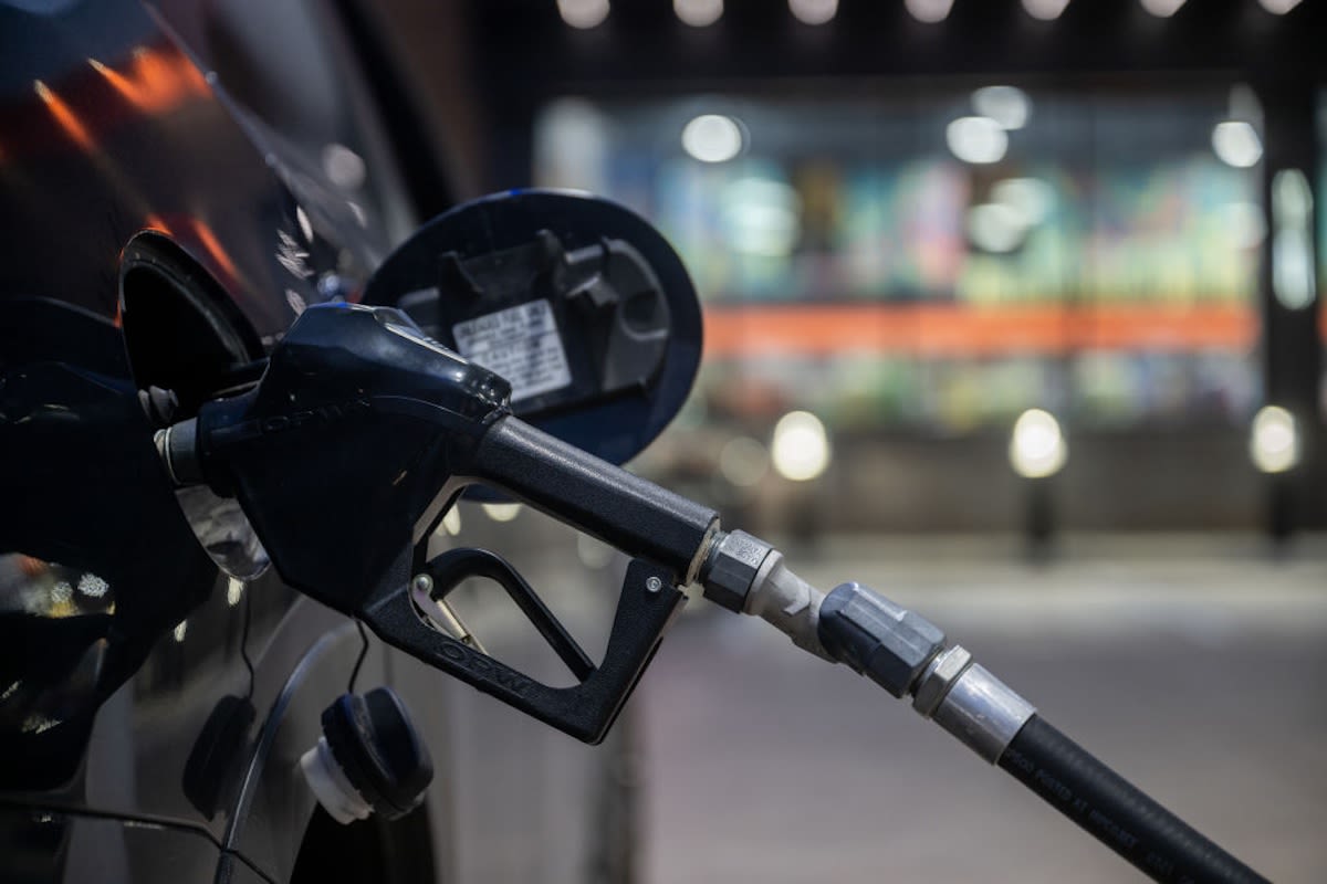 Indiana drivers advised to restrict hours at the pump