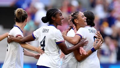 U.S. women’s soccer close group play with perfect record, beat Australia 2-1