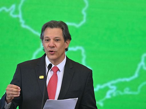 El ministro de Hacienda de Brasil dice que hay "muchos ruidos" presionando al dólar