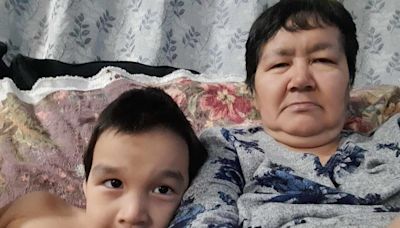 Nunavut family wants apology after 7-year-old boy kicked off Canadian North flight