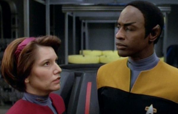 Why Star Trek: Voyager's First Season Never Got A Proper Finale - SlashFilm