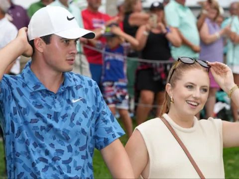 Who Is Davis Thompson’s Wife? Holly Grace’s Age & Relationship History