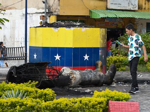 Estatuas de Hugo Chávez en Venezuela son blanco de ataques tras elecciones