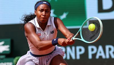 Coco Gauff falls to world No. 1 Iga Swiatek in French Open semifinals