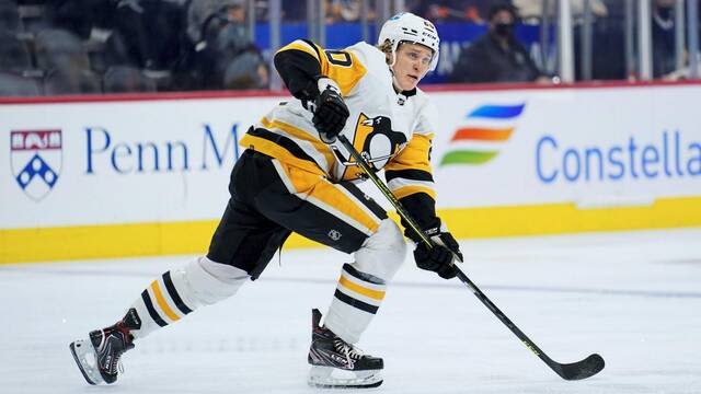 Former Penguins forward Kasper Bjorkqvist signs with Ilves in Finland