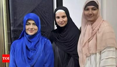 Sania Mirza and Sana Khan accompany their families to the Hajj, Anam Mirza shares touching photos | Hindi Movie News - Times of India