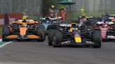 Así ha sido la salida del GP de Imola de F1 2024: Alonso, desde el pit lane y Sainz se defiende
