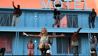 Coachella 2024: Sabrina Carpenter brings out Norah Jones for her Weekend 2 set