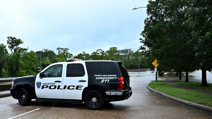 Houston police chief blames communication in shelving of more than 264,000 cases