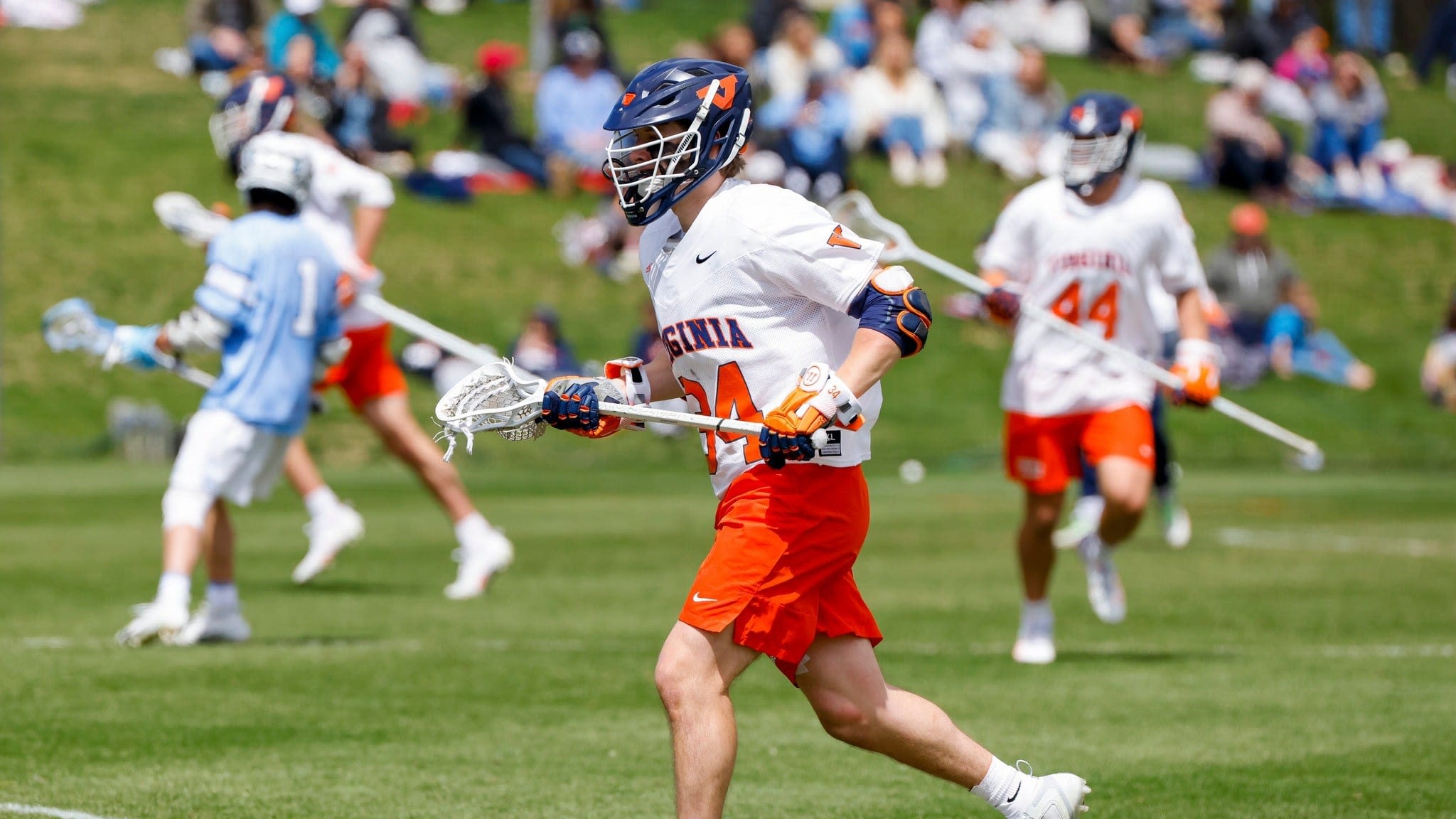 Virginia Lacrosse Falls to No. 1 Notre Dame 11-9 in Regular Season Finale