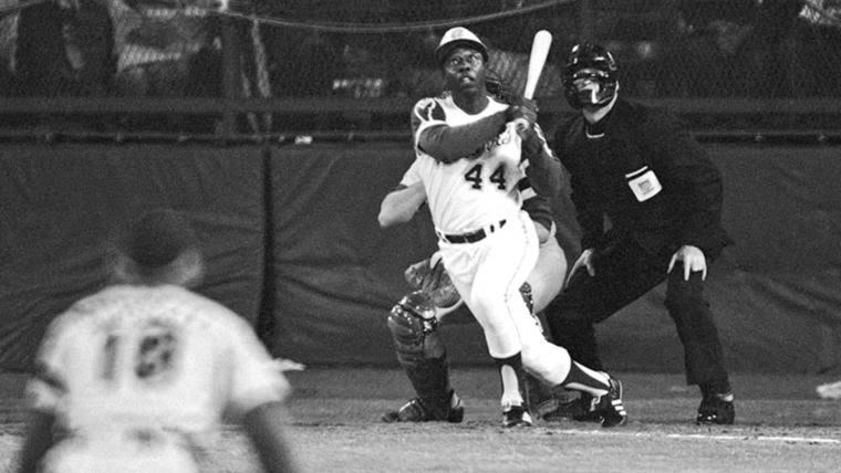 Hank Aaron Negro Leagues stats: Will Hall of Famer pass Barry Bonds as MLB's home run king after stats change? | Sporting News