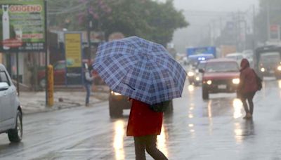 La Nación / Comienza la semana con lluvias y tormentas eléctricas, luego frío, advierte Meteorología
