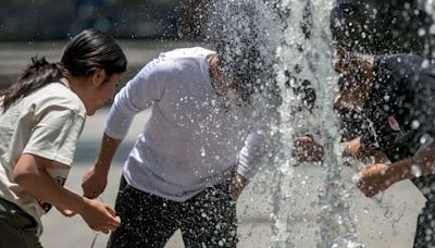 Tres fenómenos mantendrán fuertes lluvias, rachas de viento y altas temperaturas en México