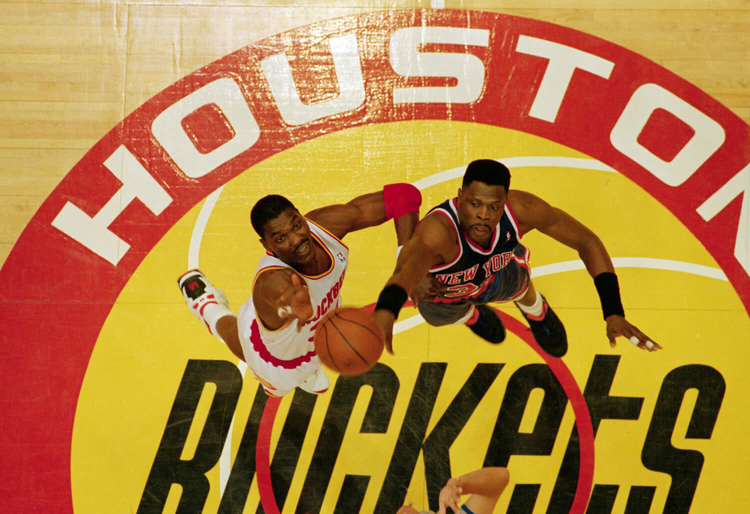 10 things to remember about the Rockets first championship, 30 years later | Houston Public Media