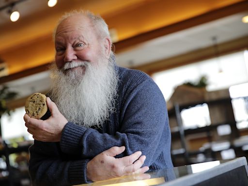 The International Santa Claus Hall of Fame gets its first Wisconsin inductee. Meet Santa Mac.