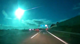 En video: una extraña bola de luz sobrevoló España y Portugal y tiño el cielo de verde