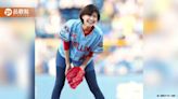 48歲女星內田有紀睽違29年再登日職投手丘開球，凍齡美貌震撼全場！