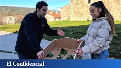 Los primos 'influencers' que cambiaron Barcelona por un pueblo de 10 habitantes