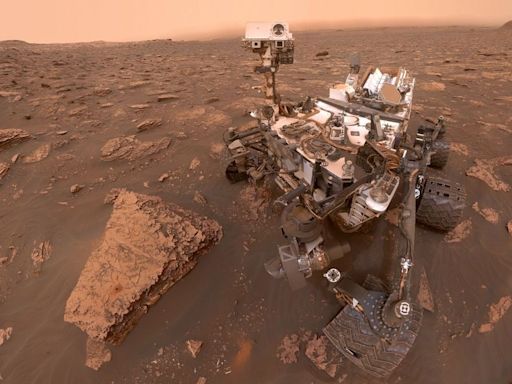 Scientists discover Earth-like environment on Mars with mineral associated with life