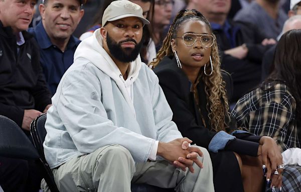 Common & Jennifer Hudson Sit Courtside in N.Y.C., Plus Reese Witherspoon, Selena Gomez and More