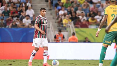 Thiago Silva valoriza 'Moleques de Xerém' e reestreia pelo Fluminense