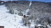 Vacaciones de invierno: el centro de ski que dependía de un club andino y hoy se expande entre bosques de lengas y cascadas