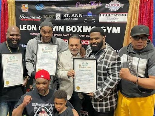 Durán es homenajeado en Dellwood, Misuri, y elogia labor de la ‘boxeoterapia’