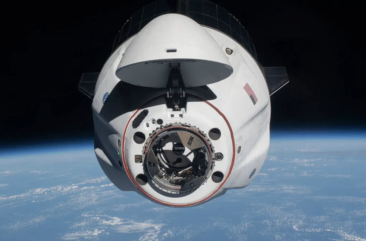 Scientists are collecting pee from SpaceX travelers. There's a good reason.