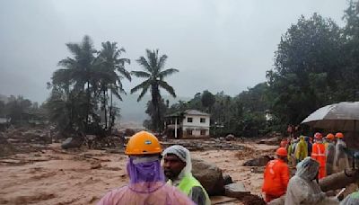 Inde: au moins 93 morts après des glissements de terrain dans le sud du pays