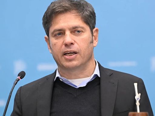 Para Kicillof, la decisión de YPF de instalar la planta de GNL en Río Negro es “improvisada” e intervenida por Javier Milei