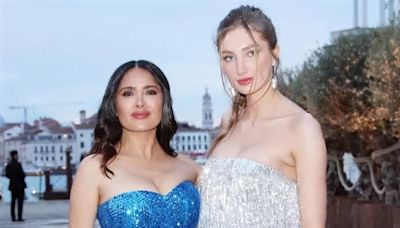 Salma Hayek, un tripudio di paillettes per l'attrice e la figlia (acquisita) Mathilde Pinault a Venezia