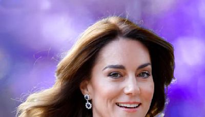 LIGNE ROUGE. Kate Middleton, la fabrique d'une icône