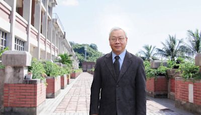 中山大學創校44年第一人 陳鎮東在校榮膺中研院院士