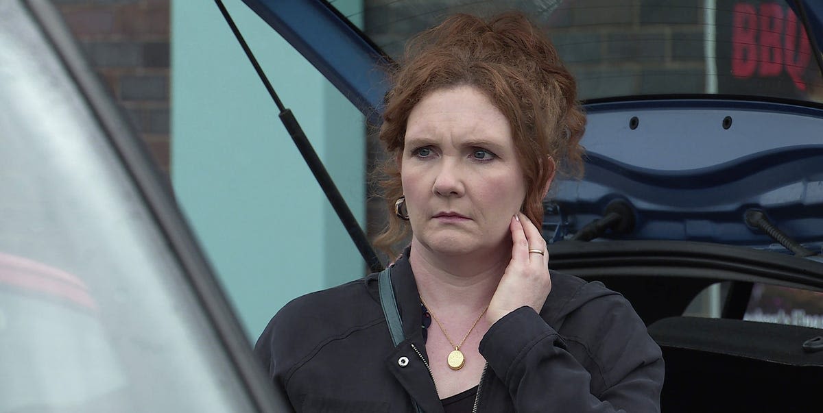 Coronation Street's Tyrone upsets Fiz with new Alina lie