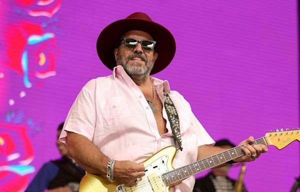 The Mavericks Frontman Raul Malo Has Been Diagnosed With Cancer